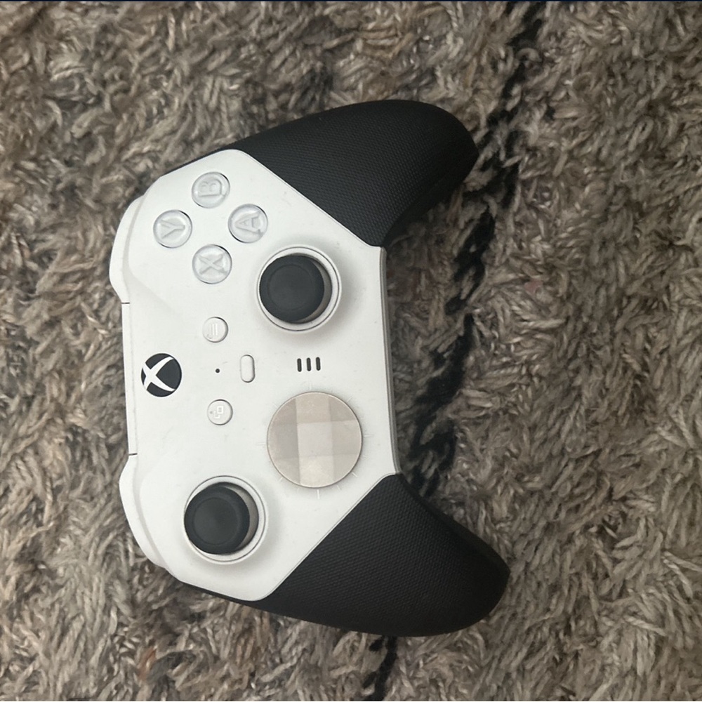 Xbox Elite 2 wireless controller